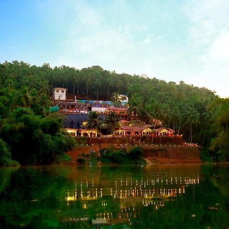 Daya Ayurvillage Kottakkal Esterno foto